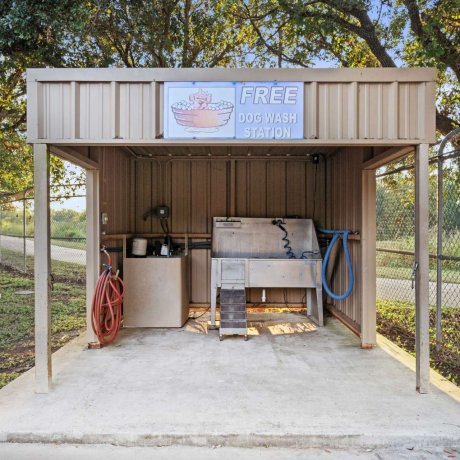 Free dog wash station at Allstar RV Resort in Houston, Texas